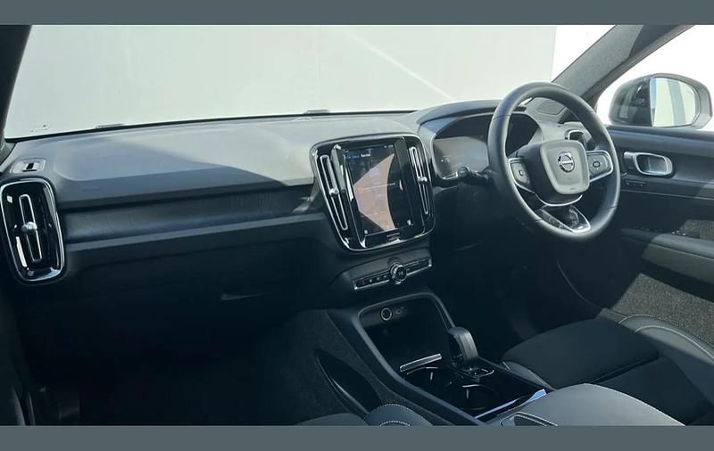 Used Volvo XC40 Ultimate 172 kW (234 HP) 2025 Blue SUV
