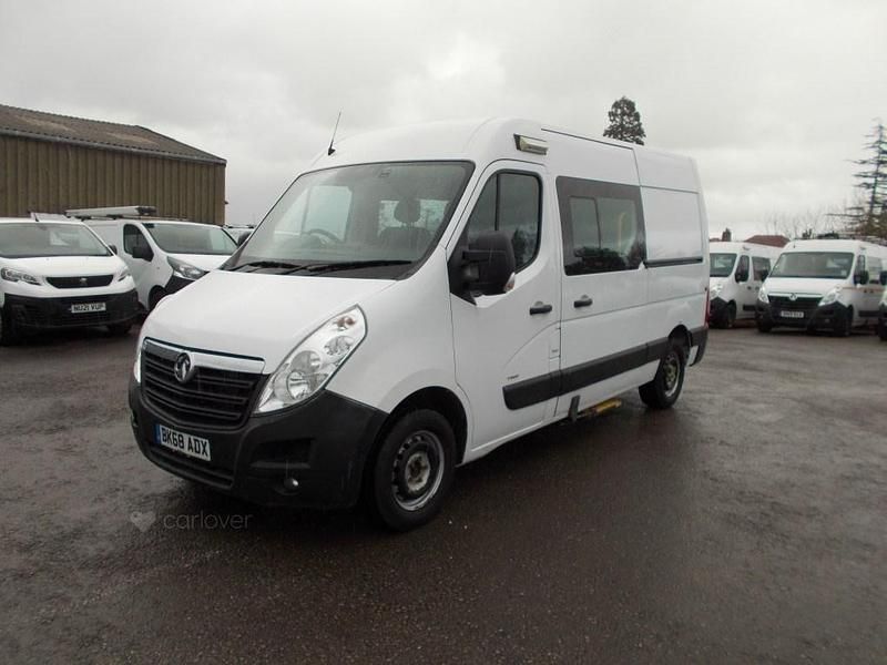 Used Vauxhall Movano 130 HP (95 kW) 2018 White MPV