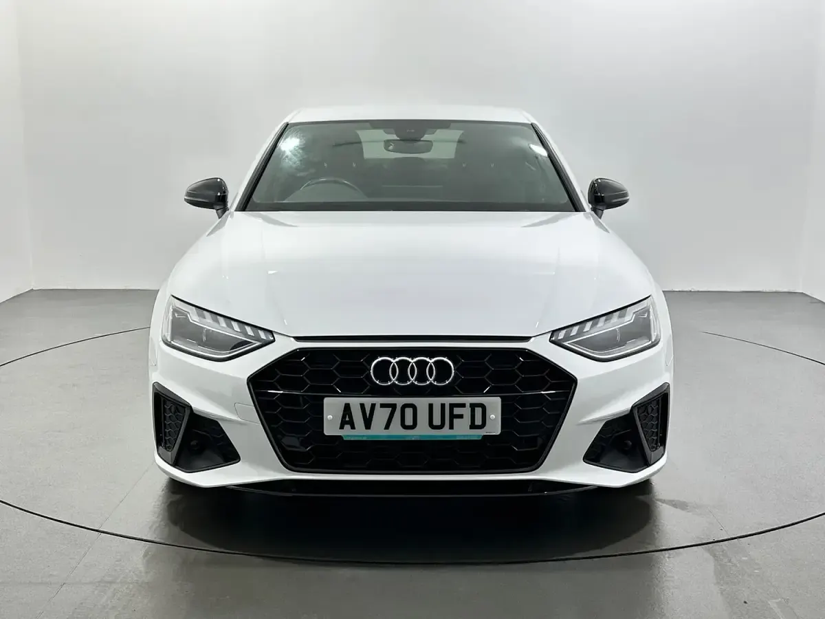 Used Audi A4 Black Edition 150 HP (110 kW) 2020 White Sedan