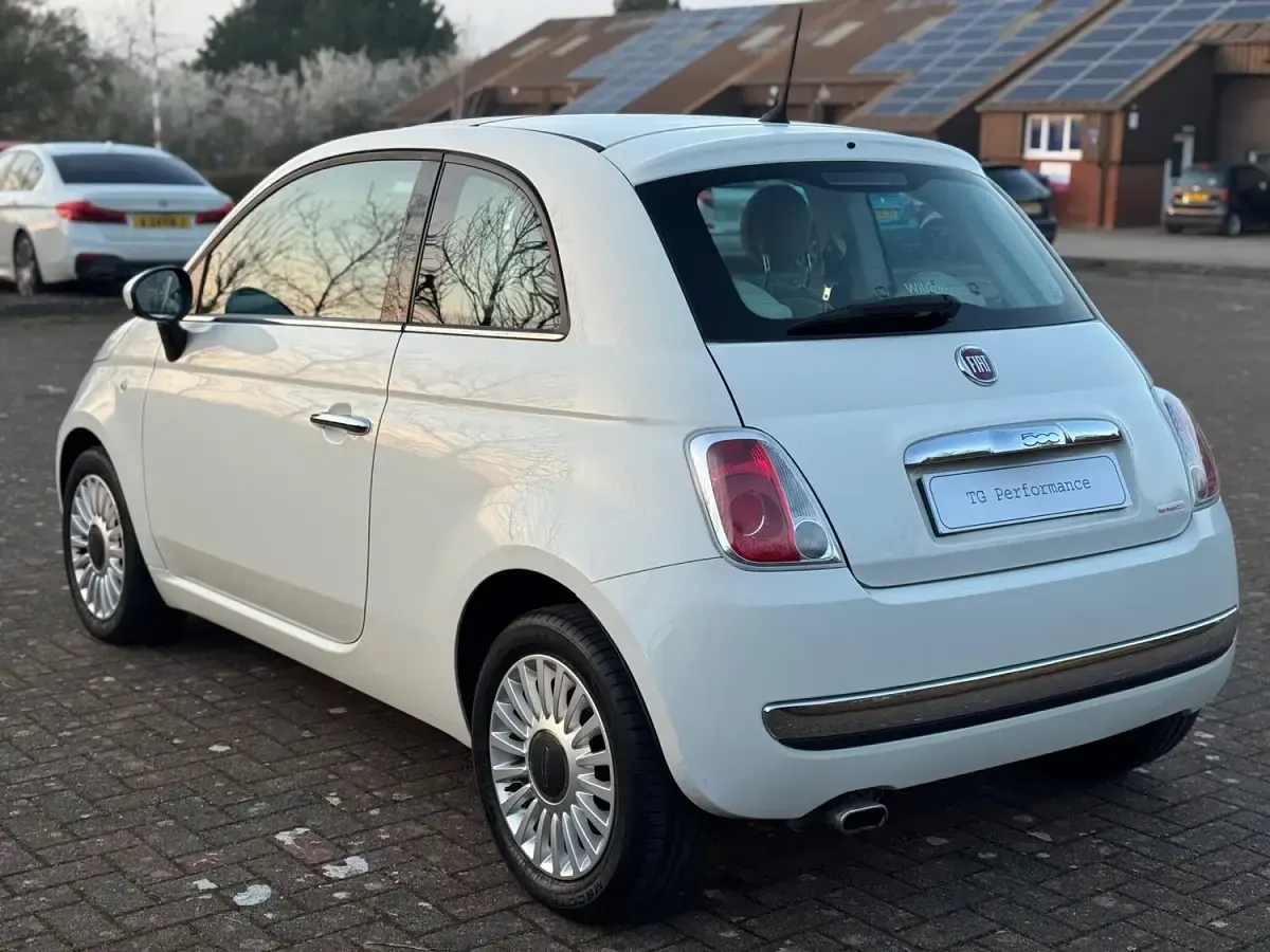 Used Fiat 500 Lounge 2012 White Hatchback