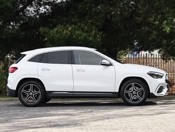 Used Mercedes GLA200 Executive 150 HP (110 kW) 2025 White SUV
