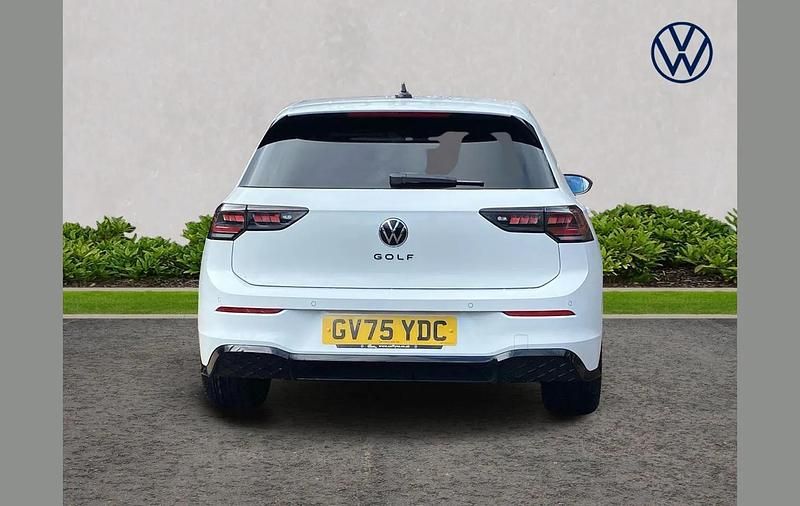 New VW Golf VIII Black Edition 147 HP (108 kW) 2026 White Hatchback