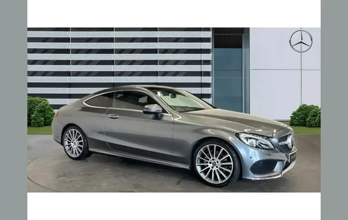 Begagnad Mercedes C220 AMG Line Premium 170 HK (125 kW) 2018 Sportkupé