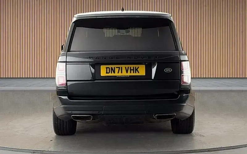 Used Land Rover Range Rover 404 HP (297 kW) 2021 Storm grey SUV