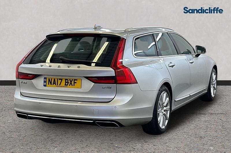 Used Volvo V90 Inscription 190 HP (139 kW) 2017 Silver Estate