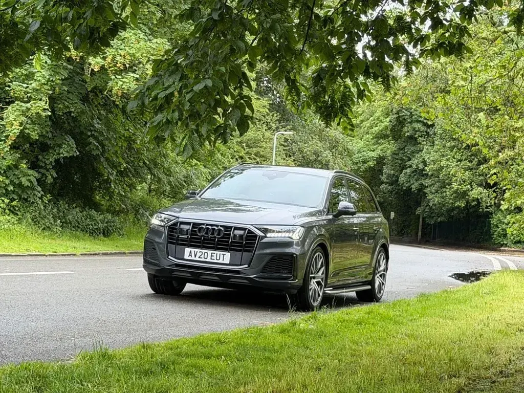 Used Audi Q7 Comfort 286 HP (210 kW) 2020 Grey SUV