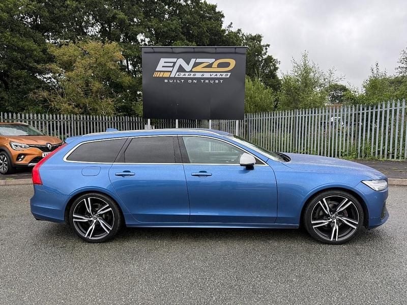 Used Volvo V90 R-Design Pro 2018 Blue Estate