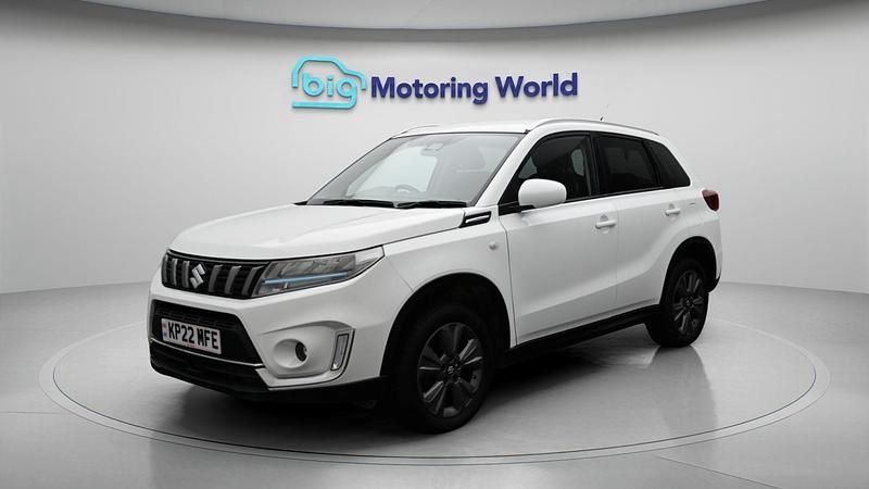 Used Suzuki Vitara SZ-T 129 HP (94 kW) 2022 White SUV