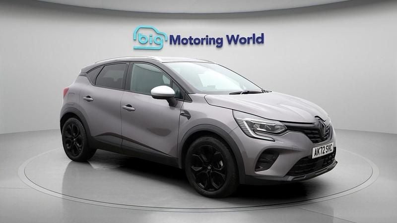Used Renault Captur Rive Gauche 143 HP (105 kW) 2022 Grey/black SUV