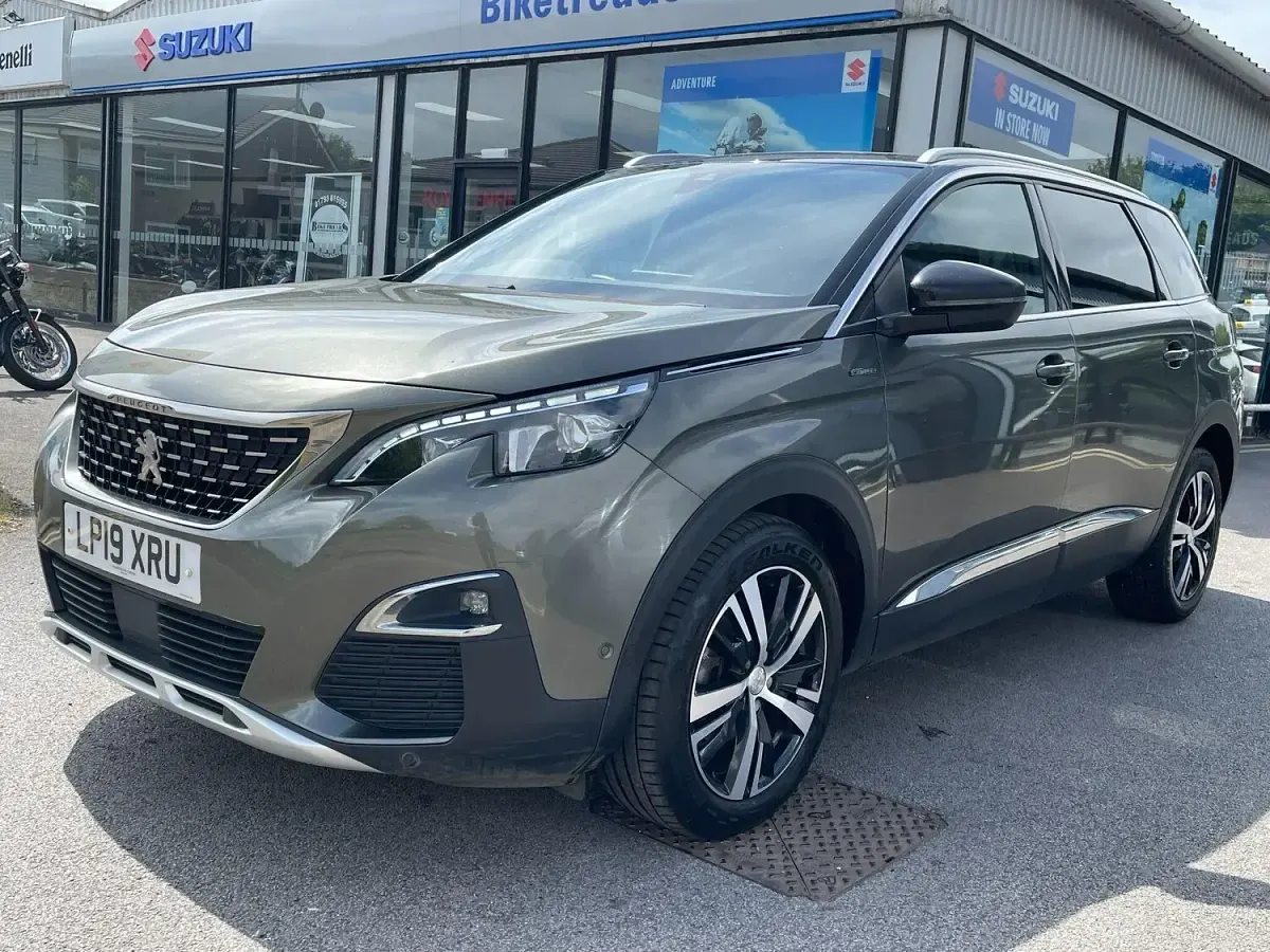 Used Peugeot 5008 GT-line 130 HP (95 kW) 2019 Grey SUV
