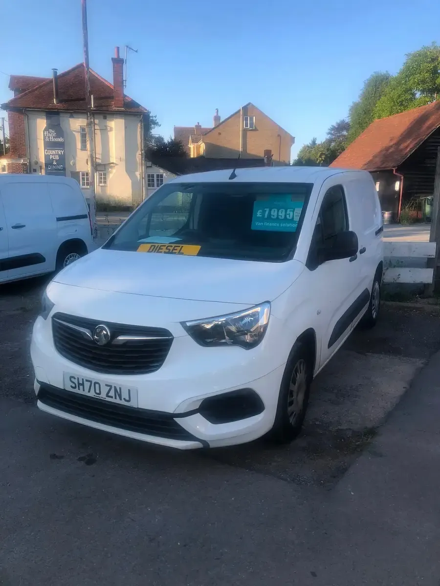 Used Vauxhall Combo 2020 White MPV