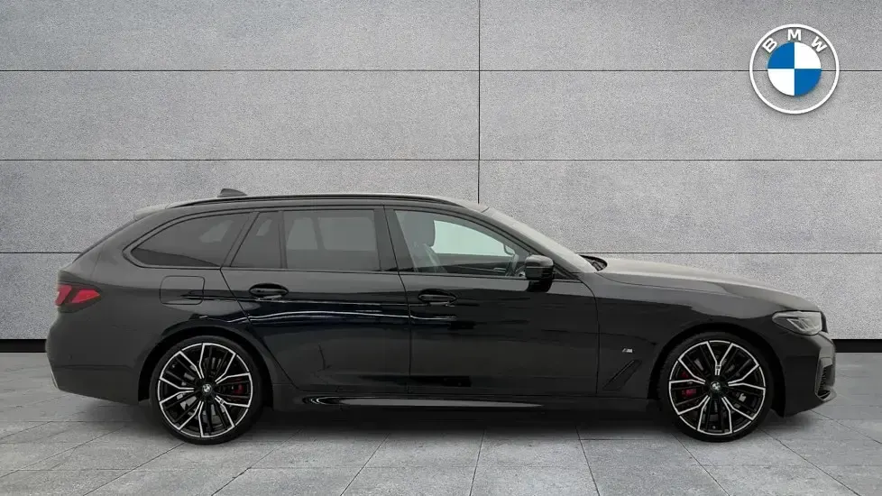 Used BMW 520 M Sport 187 HP (137 kW) 2022 Black Estate