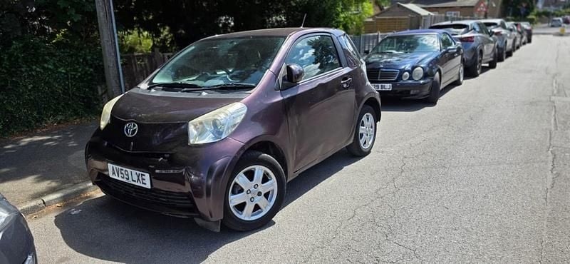 Mauve/purple Used 2009 Toyota iQ Hatchback | £999 (Fair price) - Image 1/4