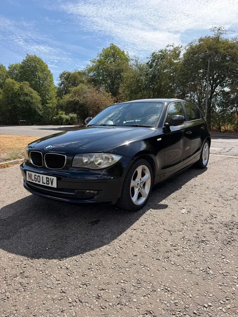 Used BMW 118 Sport Line 2010 Black Hatchback