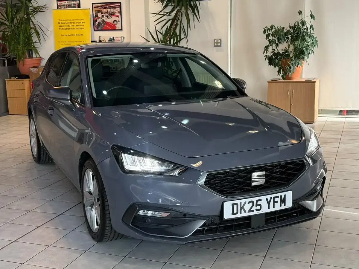 Used Seat Leon FR 272 HP (200 kW) 2025 Grey Hatchback