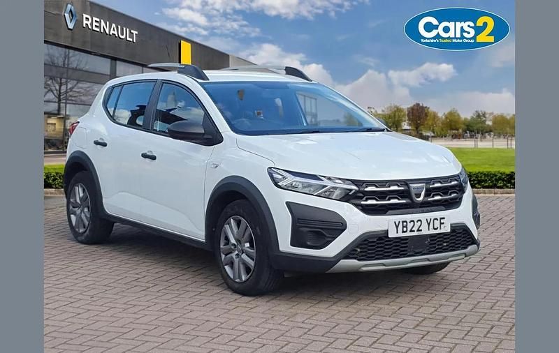 Used Dacia Sandero Essentiel 90 HP (66 kW) 2022 White SUV
