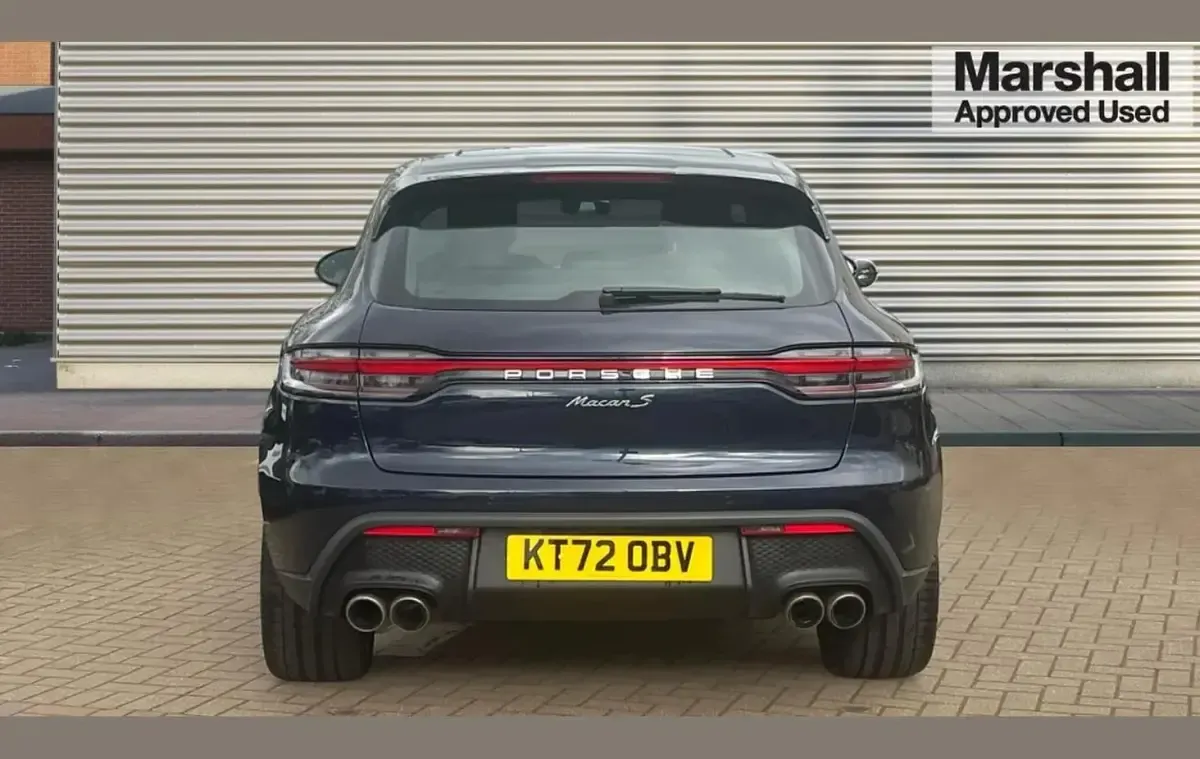 Used Porsche Macan 374 HP (275 kW) 2022 Blue SUV