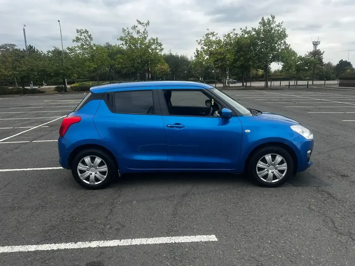 Used Suzuki Swift SZ3 90 HP (66 kW) 2019 Blue Hatchback