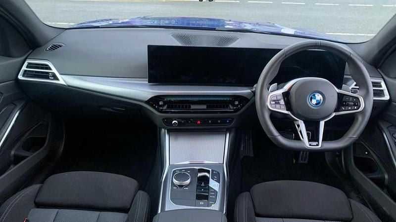 Used BMW 330e M Sport 288 HP (211 kW) 2025 Blue