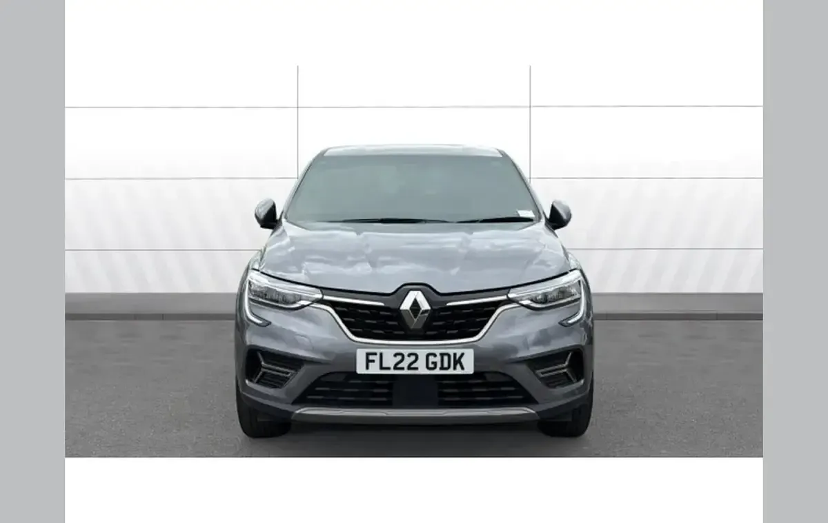 Usado Renault Arkana Iconic 142 HP (104 kW) 2022 Other SUV