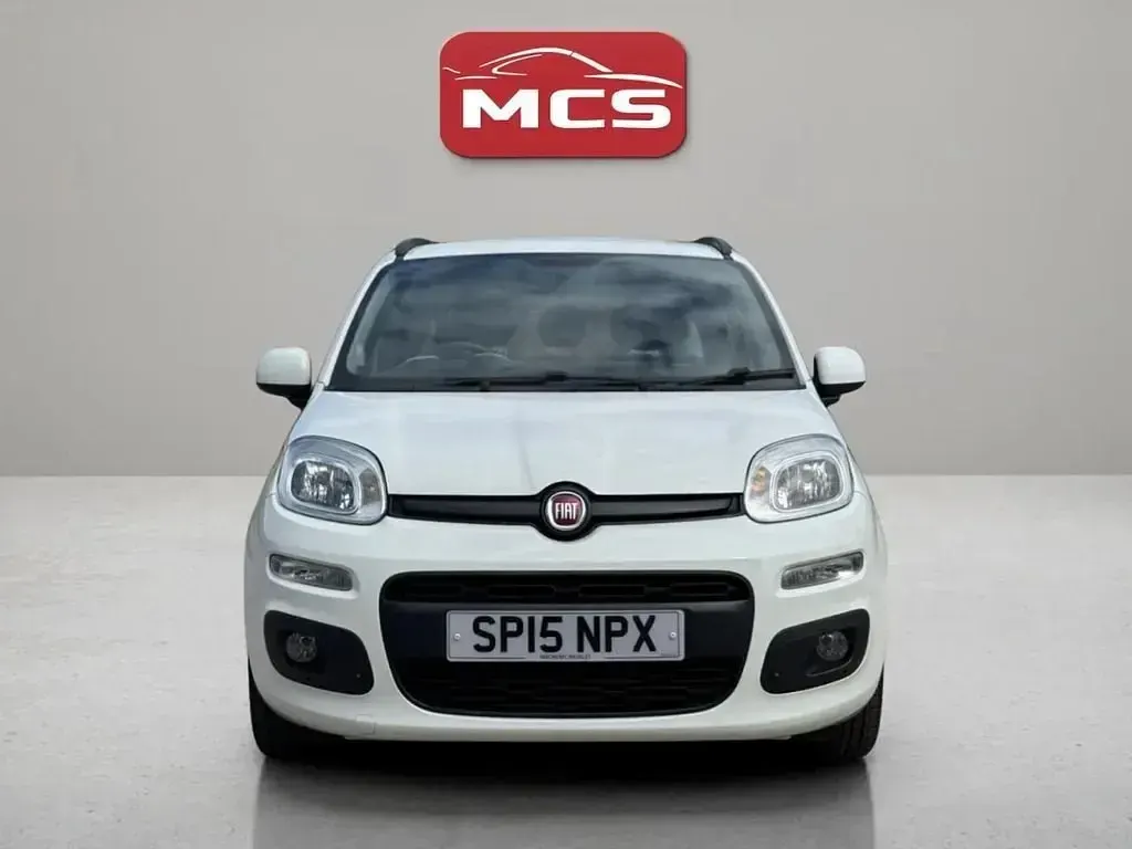 Używany Fiat Panda Lounge 69 KM (50 kW) 2015 Biały Hatchback