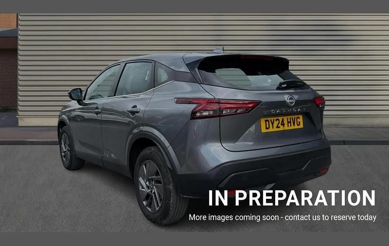 Used Nissan Qashqai Acenta Premium 155 HP (114 kW) 2024 Grey SUV