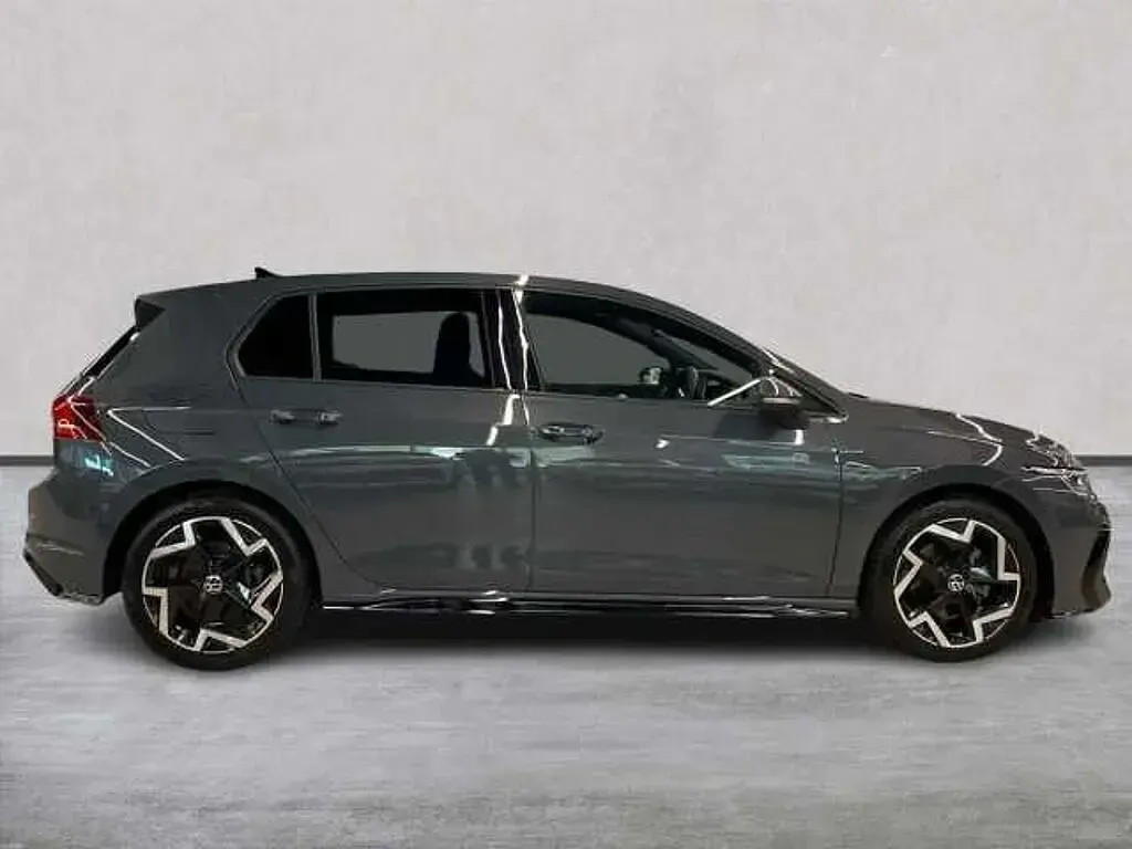 Used VW Golf VIII 150 HP (110 kW) 2025