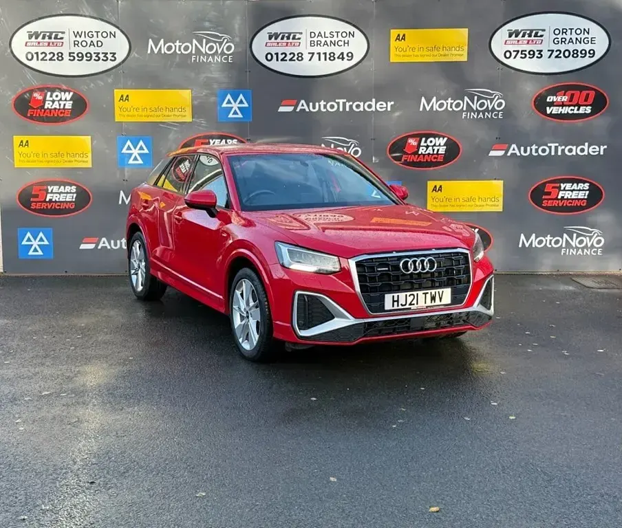 Usado Audi Q2 S-Line 150 CV (110 kW) 2021 Rojo SUV