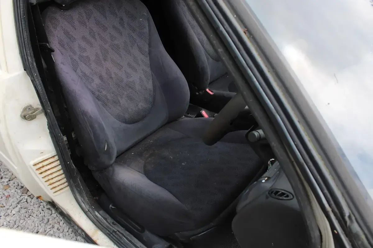 Used Ford Escort 1997 White Hatchback
