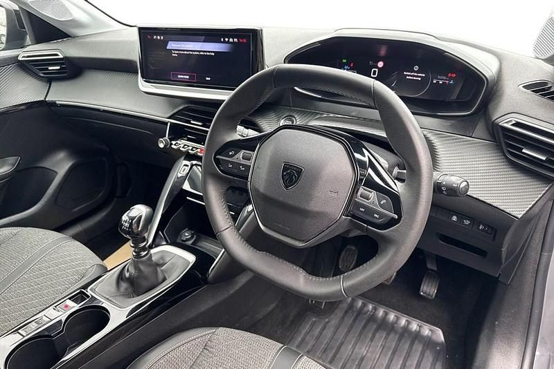 Used Peugeot 208 Allure 100 HP (73 kW) 2025 Grey Hatchback