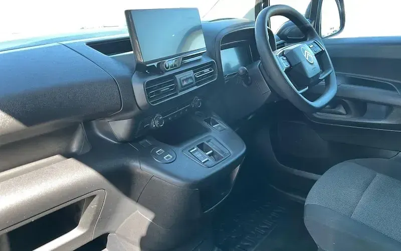 Used Citroën Berlingo 100 kW (136 HP) 2025 MPV