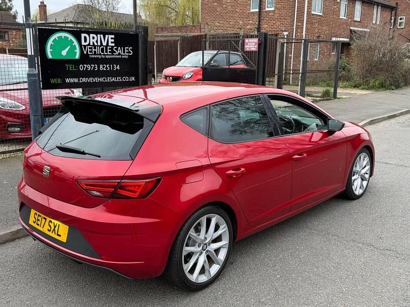 Used Seat Leon FR 184 HP (135 kW) 2017 Red Hatchback