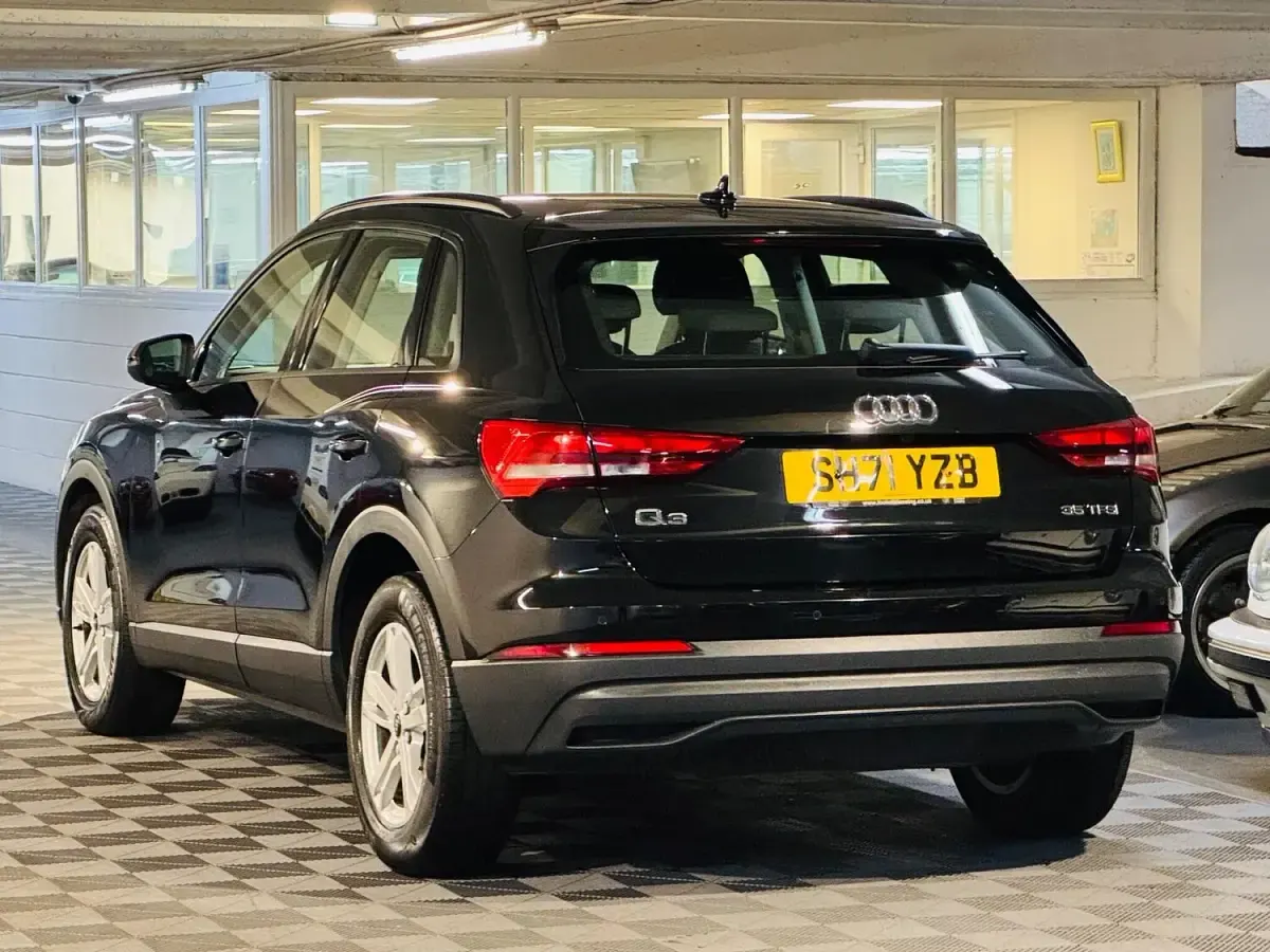 Used Audi Q3 150 HP (110 kW) 2022 Black SUV
