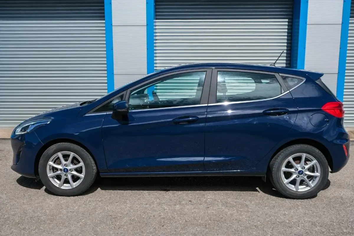 Used Ford Fiesta Zetec 100 HP (73 kW) 2017 Blue Hatchback