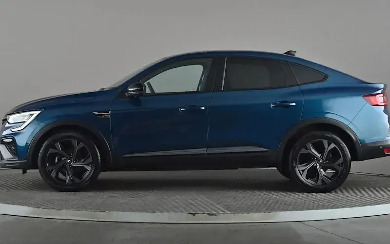 Używany Renault Arkana R.S. 140 KM (102 kW) 2023 Niebieski SUV