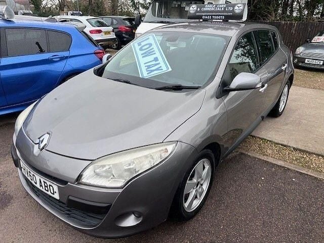 Used Renault Mégane III Dynamique 106 HP (77 kW) 2010 Grey Hatchback