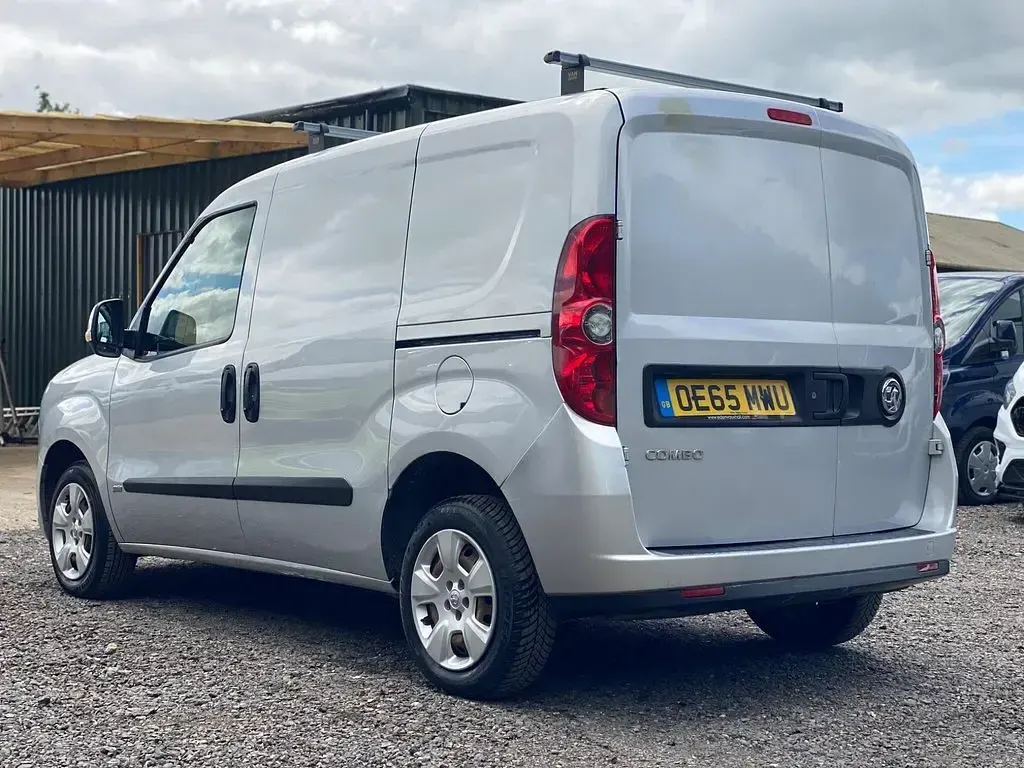 Used Vauxhall Combo Sportive 2016 Silver MPV