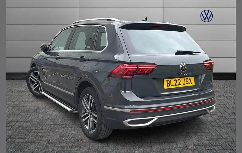 Used VW Tiguan Elegance 150 HP (110 kW) 2022 Grey SUV