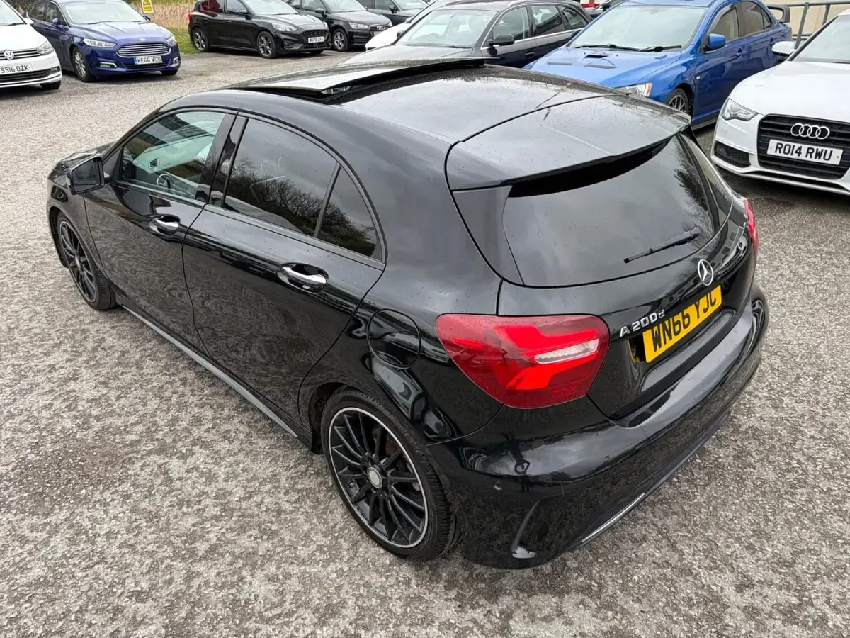 Used Mercedes A200 AMG Line Premium Plus 136 HP (100 kW) 2017 Black Hatchback