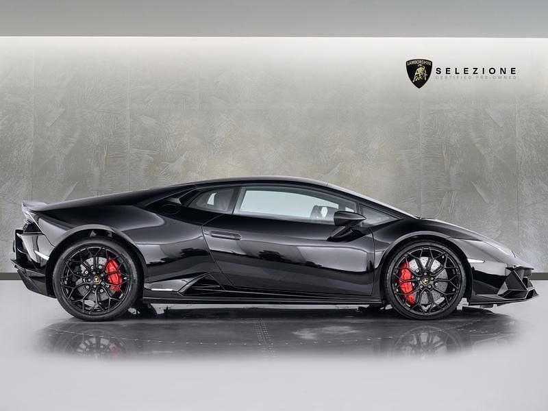 Used Lamborghini Huracán 640 HP (470 kW) 2020 Black Coupe