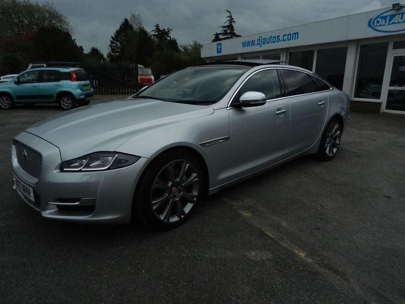 Used Jaguar XJ Portfolio 340 HP (250 kW) 2017 Silver Sedan
