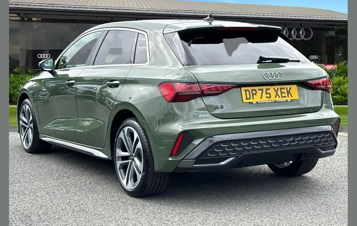 Used Audi A3 e-tron S-Line 200 HP (147 kW) 2026 Green Hatchback