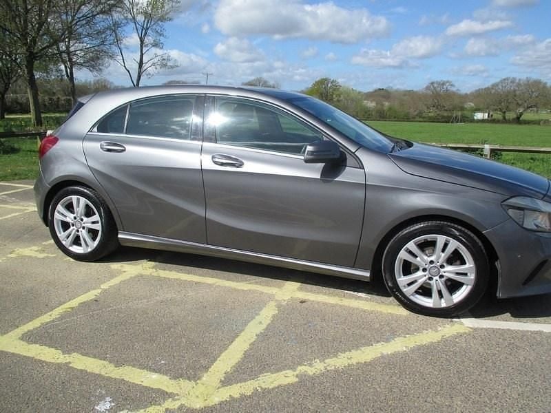Used Mercedes A180 Executive 109 HP (80 kW) 2016 Grey Hatchback