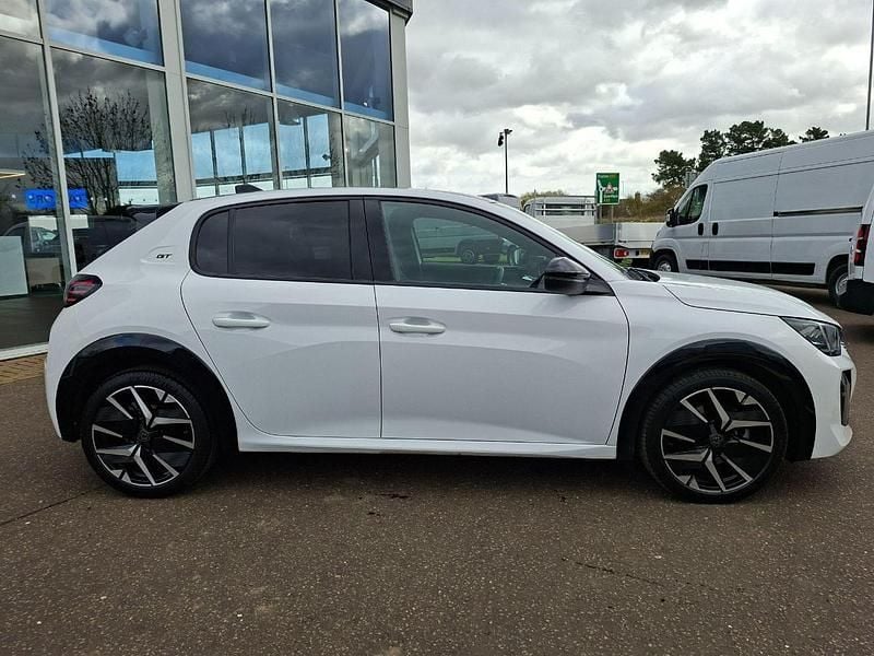 Used Peugeot 208 GT 134 HP (98 kW) 2025 White Hatchback