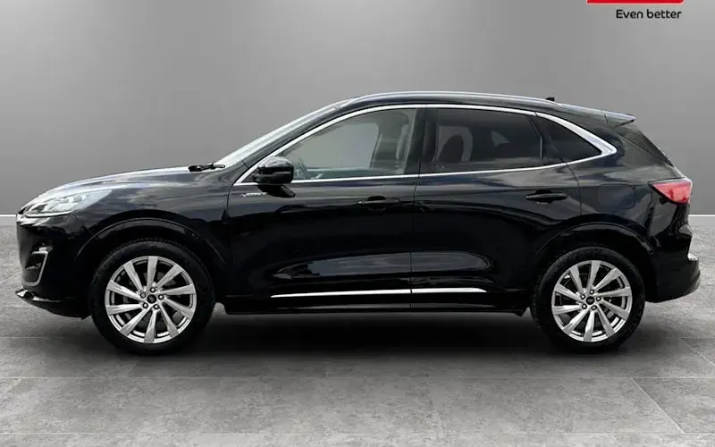 Used Ford Kuga Vignale 150 HP (110 kW) 2023 Black SUV