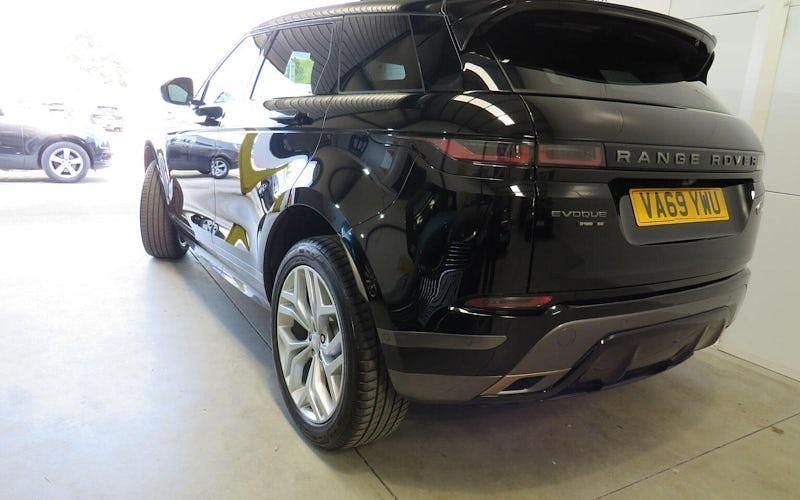 Używany Land Rover Range Rover evoque SE Dynamic 182 KM (133 kW) 2020 Czarny SUV