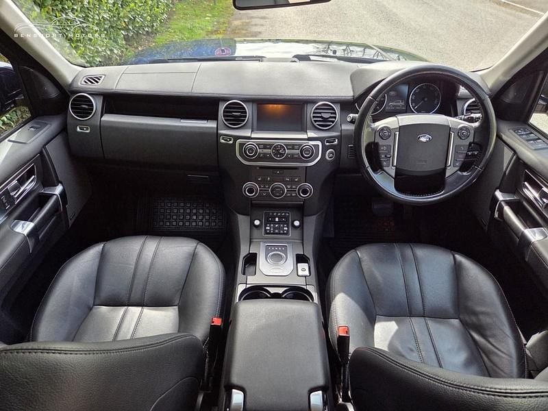 Used Land Rover Discovery 4 SE 256 HP (188 kW) 2015 Blue SUV