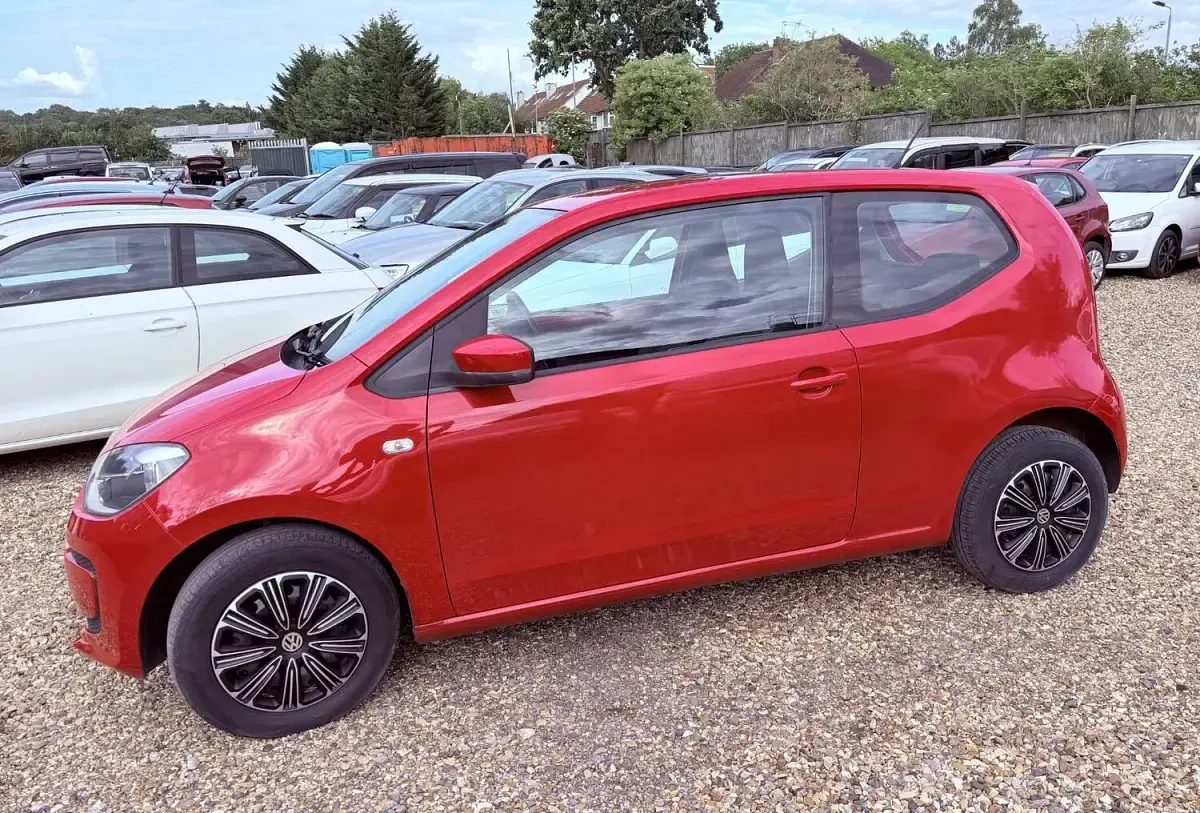 Used VW up! SE 2015 Red Hatchback