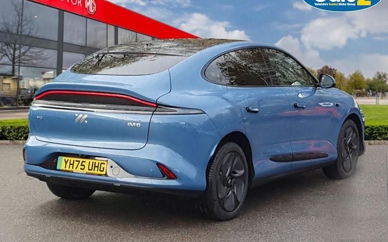 Used MG IM6 300 kW (408 HP) 2025 Blue SUV