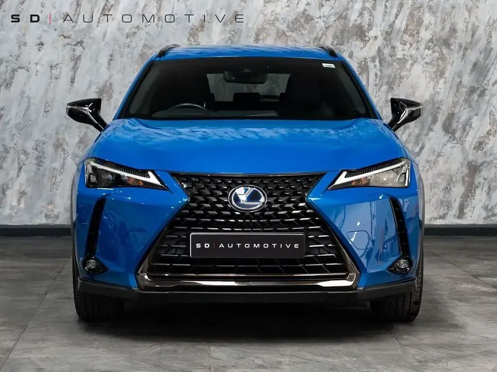 Usado Lexus UX 184 HP (135 kW) 2021 Azul SUV